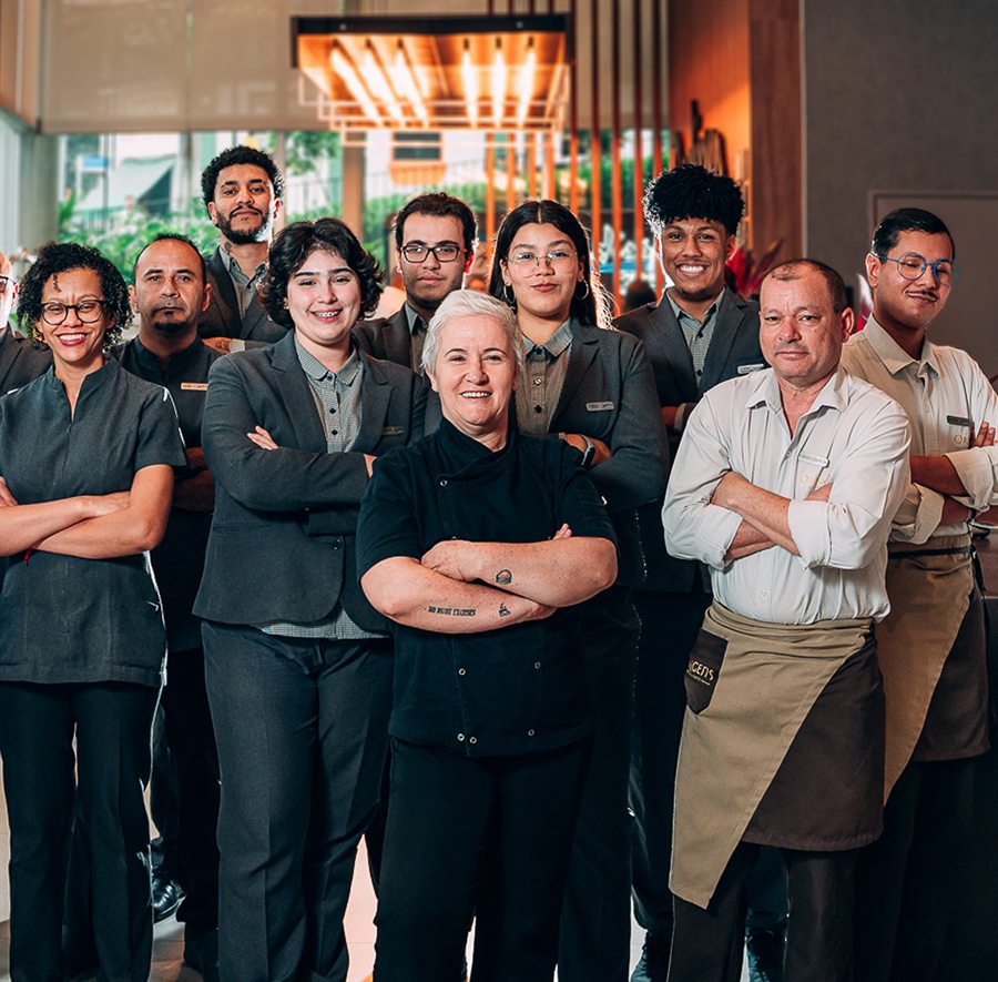 Equipe dos hotéis parceiros da Evnt